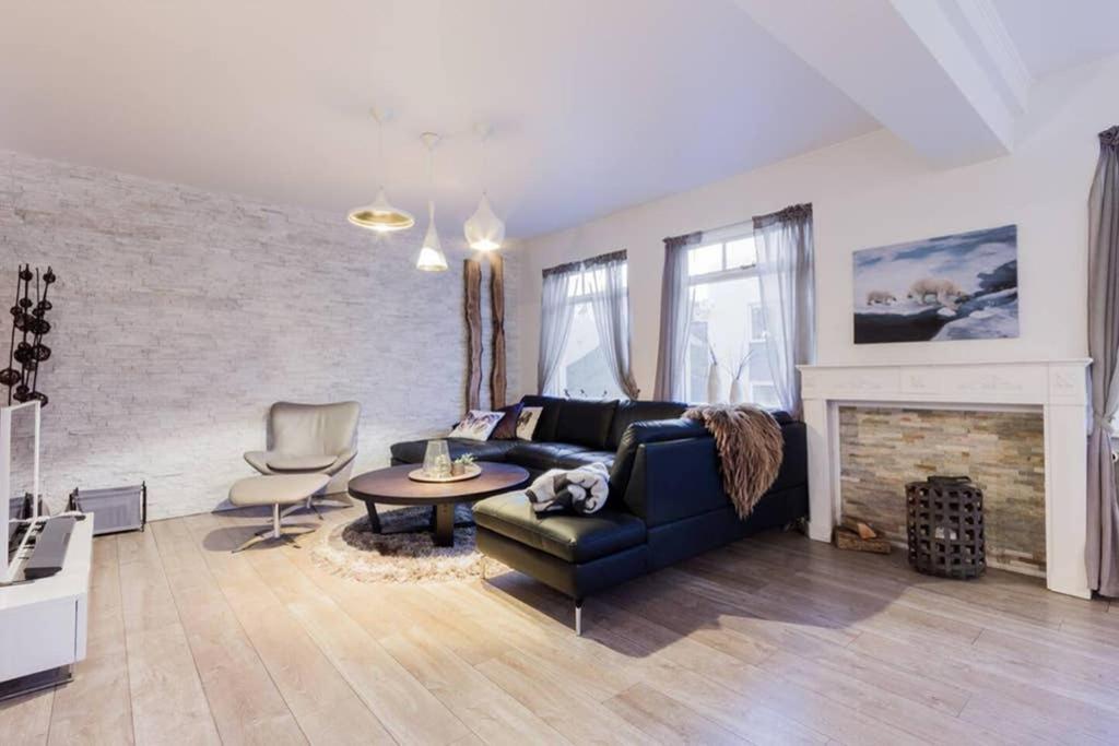 Superb Central Location, No Car Needed - Spacious Akureyri Exterior foto